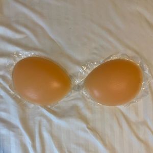 Strapless Silicone Adhesive Bra